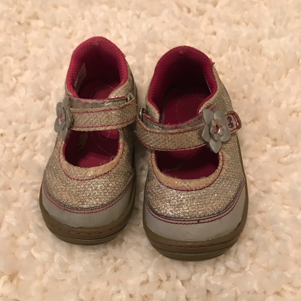 Surprized by Stride Rite silver & pink girl shoes